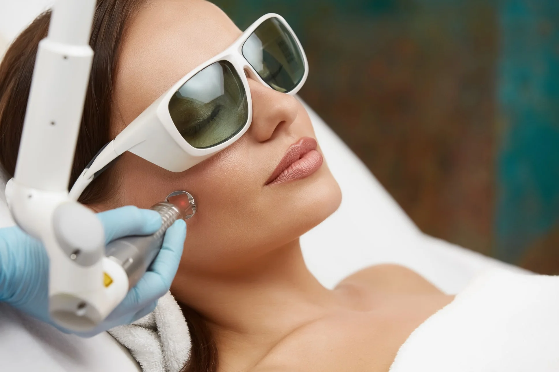 Reveal smoother, youthful skin with our advanced microneedling treatments for rejuvenation and renewal!